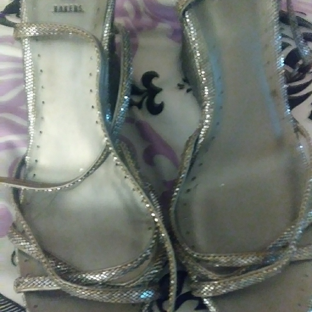 Dress shoes